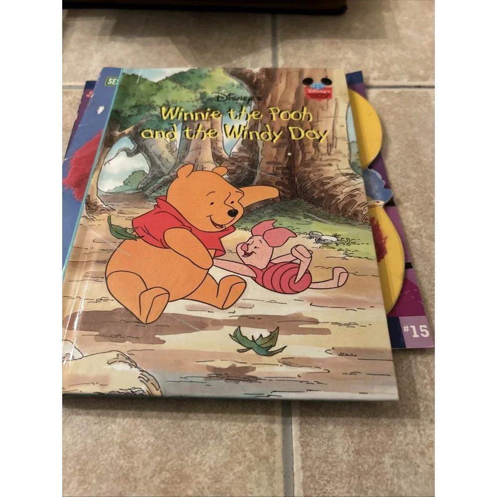 Lot Of 8 Children's Reader Vintage Books 2000's Blues Clues Pooh Thomas The Trai
